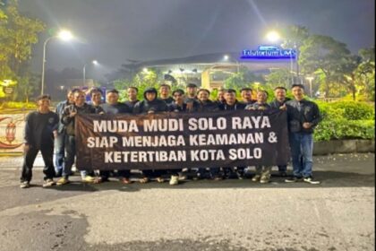 Muda Mudi Solo Raya