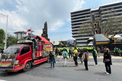 Agenda Aksi Sako Dan Fdtoi Di Kantor Gubernur Jateng