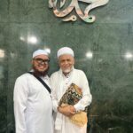 Direktur Eksekutif Sdr Hari Purwanto Kiri